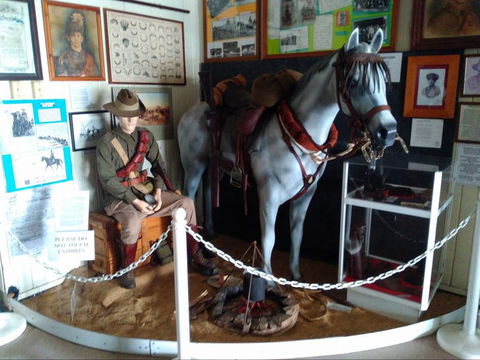 C.Q. Military And Artifacts Museum - Australian Destinations 1