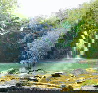 Airlie Beach to Cedar Creek Falls - Australian Destinations