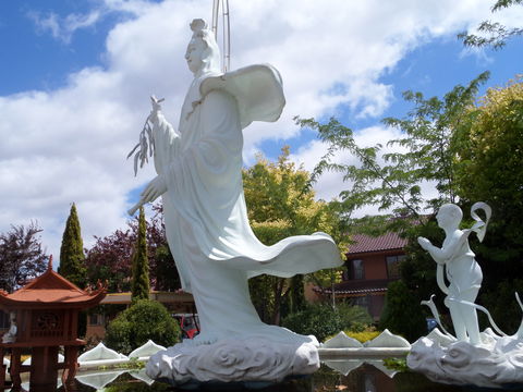 Sakyamuni Buddhist Centre/Van Hanh Monastery - Australian Destinations 0