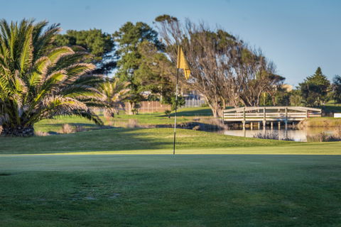 South Lakes Golf Club - Australian Destinations 0