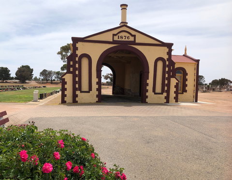 Kadina Cemetery - Australian Destinations 0