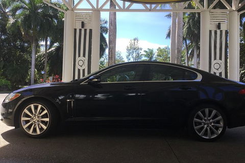 Jaguar Limousine Transfer Cairns Airport To Palm Cove - Australian Destinations 1