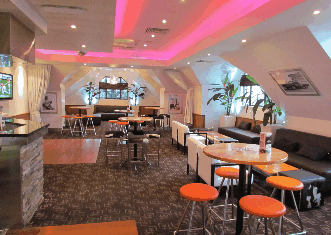 Mermaid Beach Tavern - Australian Destinations