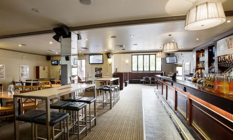 Castle Hill Tavern - Australian Destinations 3