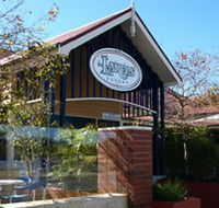 Lakers Tavern - Australian Destinations