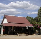 Daly Waters Historic Pub - Australian Destinations