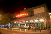 Monsoons Restaurant And Party Bar - Australian Destinations 1