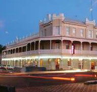 The Rose Hotel - Lounge Bar - Australian Destinations