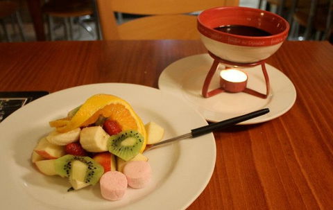 CJ's French Fondue Restaurant - Australian Destinations 0