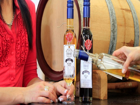 Tipples And Tales - Australian Destinations 1