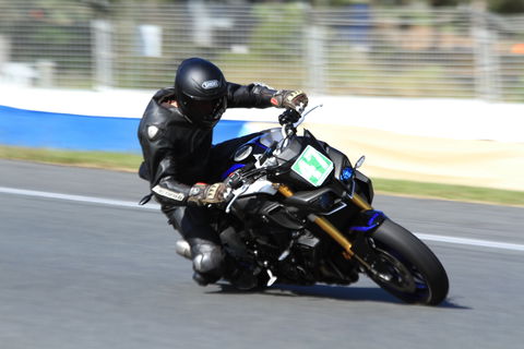 QR Moto Ride Days At Queensland Raceways! - Australian Destinations 2
