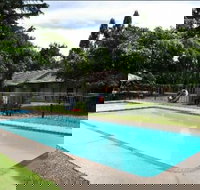 High Country Motor Inn