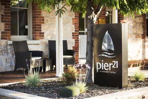 Pier 21 Apartment Hotel - Australian Destinations 4