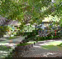 Cairns Beach Resort - Australian Destinations