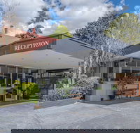 Cotswold Gardens - Australian Destinations