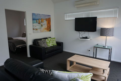 Ashmont Motor Inn & Apartments - Australian Destinations 6