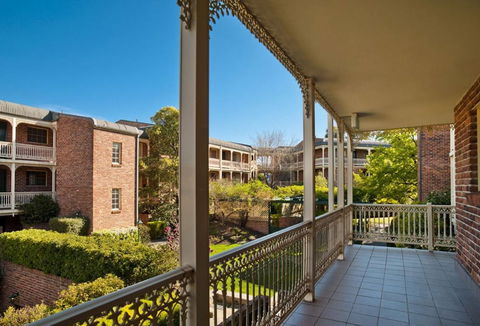 Adina Serviced Apartments Canberra Kingston - Australian Destinations 3