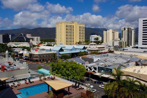 Rydges Plaza Cairns - Australian Destinations 1