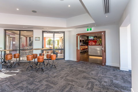 Country Comfort Perth - Australian Destinations 4