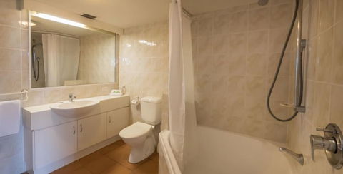 Tropic Towers Apartments - Australian Destinations 4