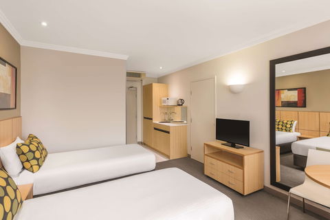 Travelodge Hotel Garden City Brisbane - Australian Destinations 4