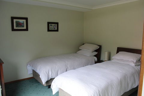 Eagles Roost Farmstay B & B - Australian Destinations 3