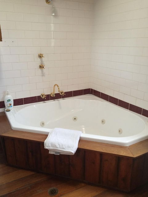 Daly View Bed & Breakfast - Australian Destinations 2