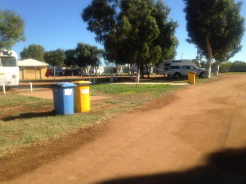 Carnarvon Caravan Park - Australian Destinations 1