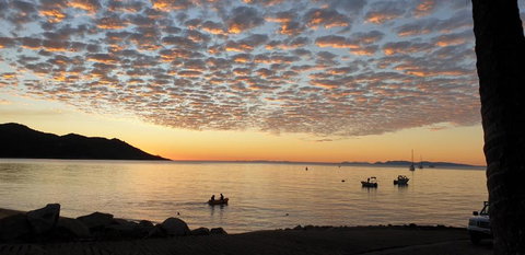 A City Retreat 2BR Apartment Reid Park Townsville - Australian Destinations 1