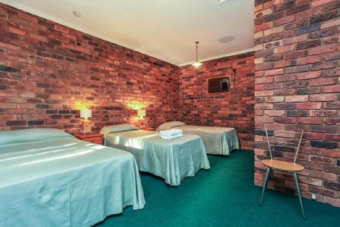 Fernvale Hotel Motel - Australian Destinations 3