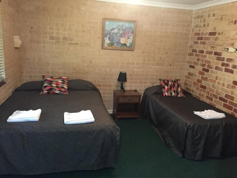 Travellers Rest Motel - Australian Destinations 2