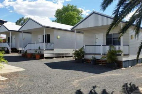 Augathella Palms Motel - Australian Destinations 7