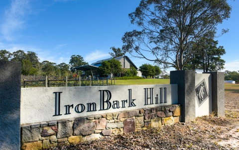 Ironbark Villa 3 - Australian Destinations 6