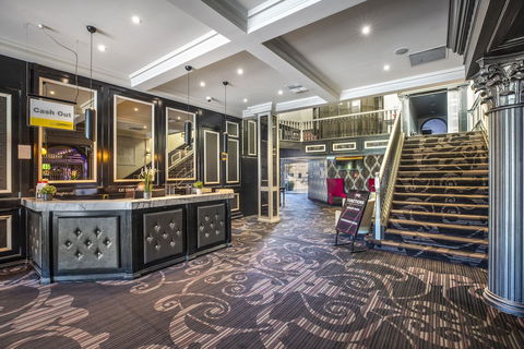 Nightcap At Skyways Hotel - Australian Destinations 2