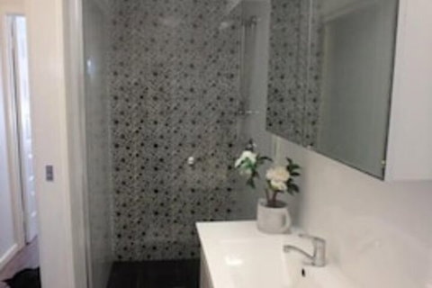 Como Retreat - Australian Destinations 1