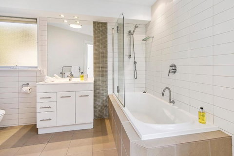 Cloud Nine - Australian Destinations 3