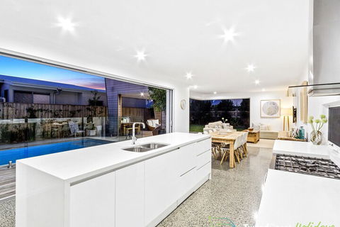 Luxe House Tweed Coast Holidays Ã‚ - Australian Destinations 3