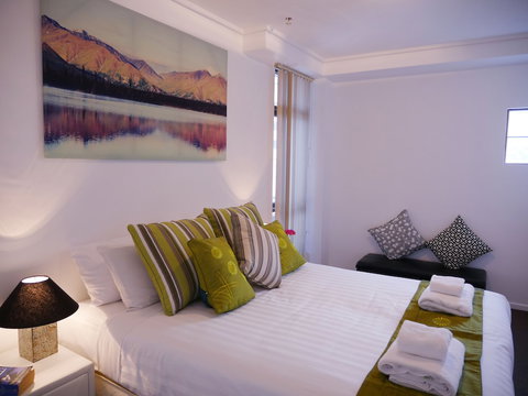 Corporate Stayz At Exhibition - Australian Destinations 2