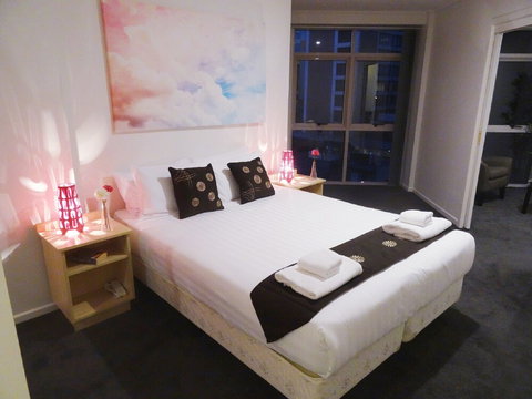 Corporate Stayz At Exhibition - Australian Destinations 1