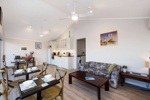 North Beach Bed And Breakfast - Australian Destinations 5