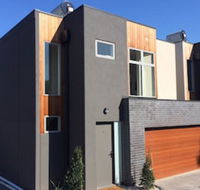 Close To Airport City  Shops - Australian Destinations