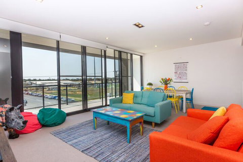 Colour And Swank At The Mill In The Heart Of The CBD - Australian Destinations 5