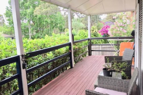 Comfy & Big Blue Cottage - Australian Destinations 0