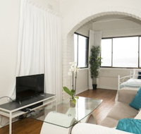 Ocean Front Building On Bondi Beach - Australian Destinations