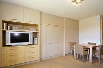 Chalet Hotham 3 - Australian Destinations 4