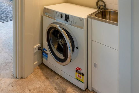 Adventure Bay Holiday Home - Australian Destinations 1