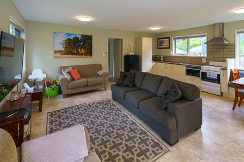 Adventure Bay Holiday Home - Australian Destinations 2