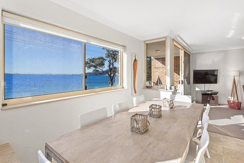 South Pacific Unit  4 - Shoal Bay - Australian Destinations 7