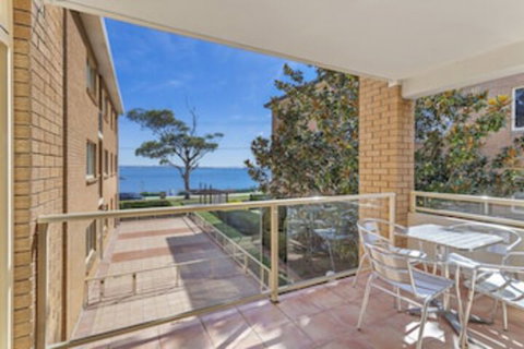 South Pacific Unit 6 Amazing Unit Opposite The Beach. - Australian Destinations 0