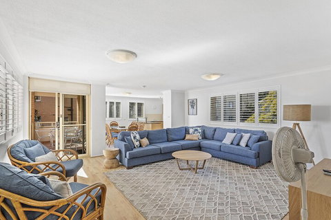 South Pacific Unit 6 Amazing Unit Opposite The Beach. - Australian Destinations 6